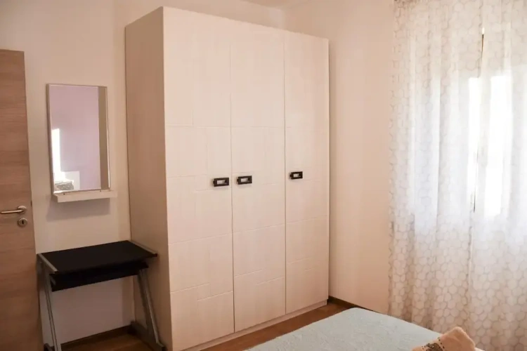 2 Bedrooms Cottage with garden view