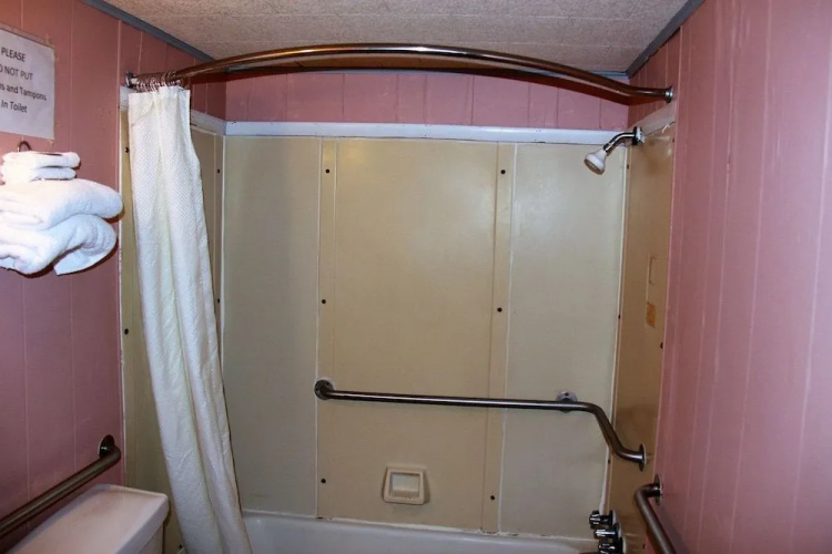 Wildflower Inn & RV Park