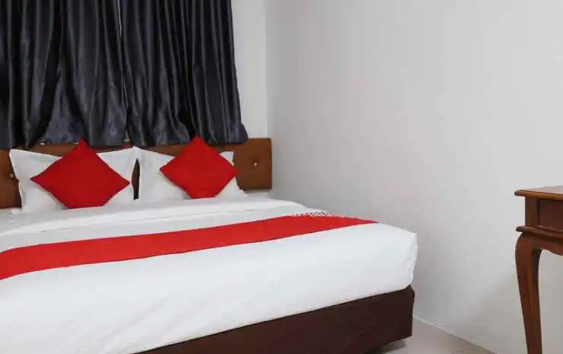 Eg Hotel Jj