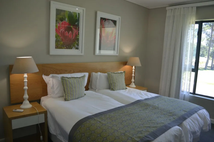 Pearl Valley Hotel by Mantis