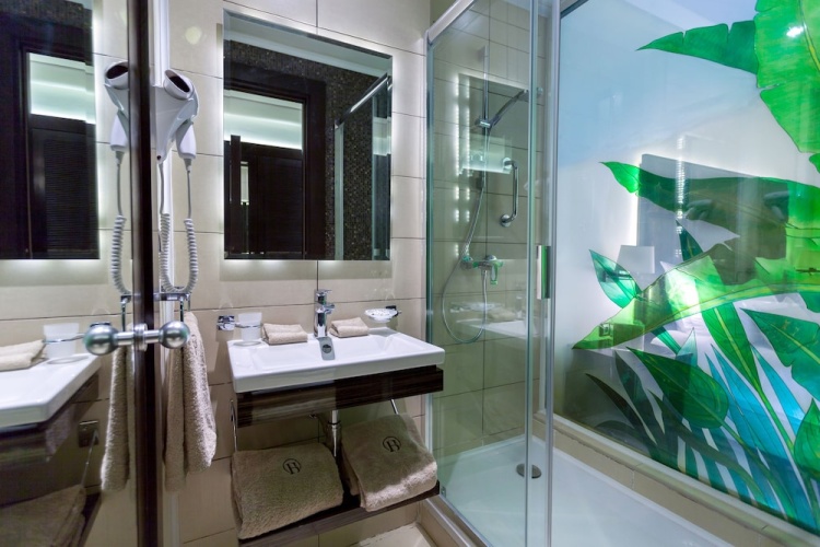 Business Hotel photo 9