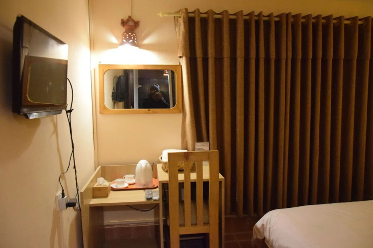 Hotel Siraaj Inn