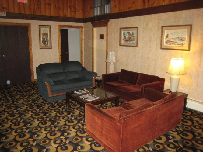 Downtowner Motor Inn