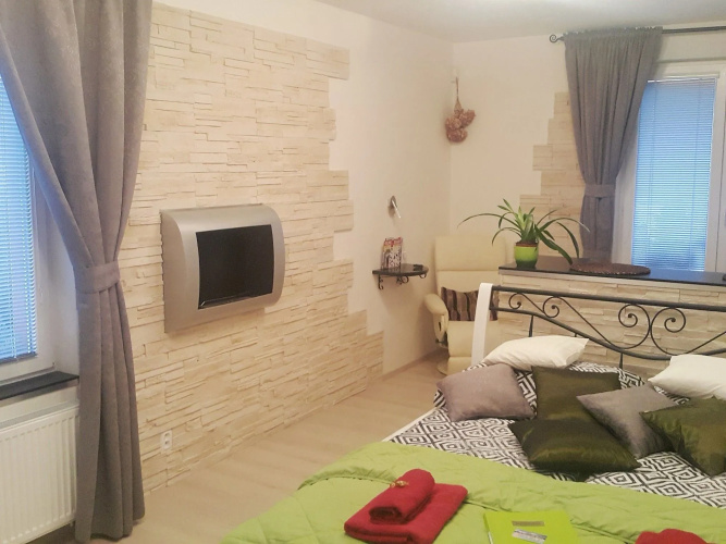 Bastien Studio near Airport