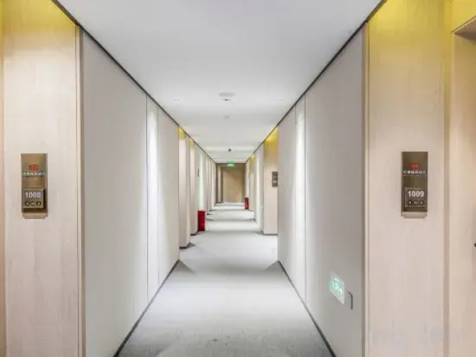 Zhongzhou Yihe Hotel