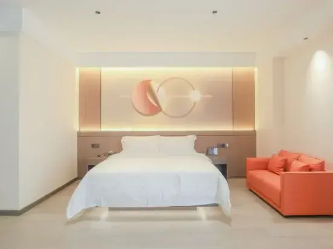 Changshou Yijia Hotel