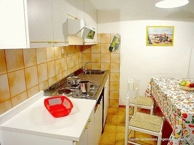 2 Bedrooms Classic Apartment