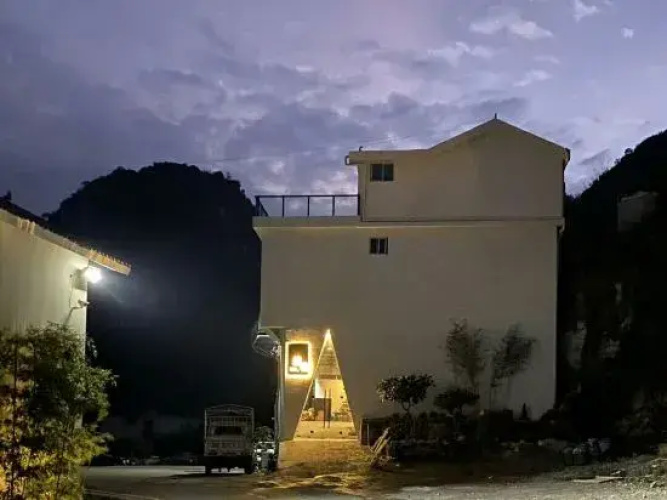 Prism Youth Hostel