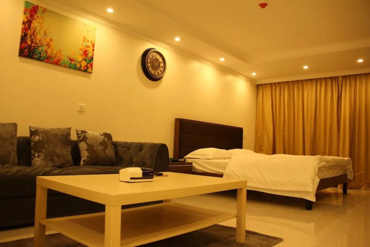White Suite Aparthotel