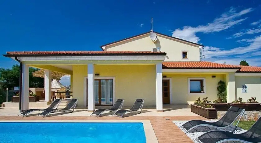 Villa MAGGIE