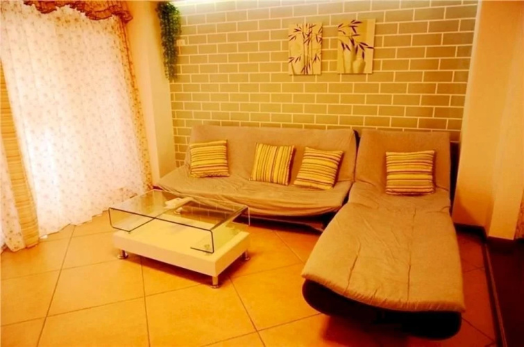 Luobu Hotel