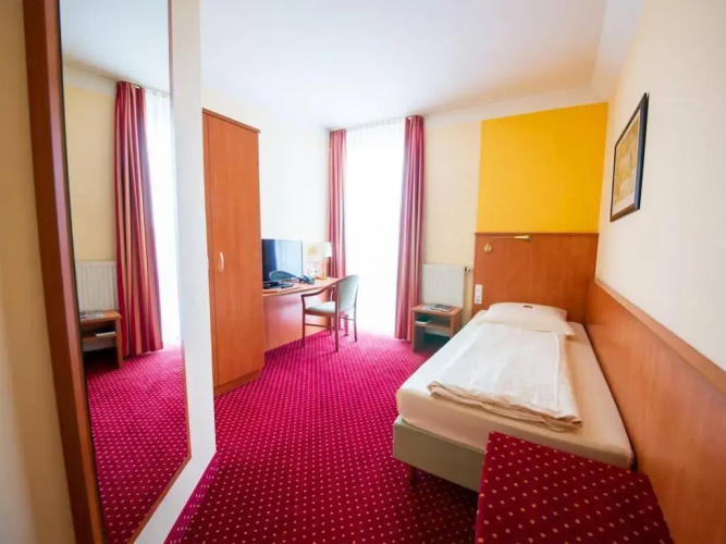 Hotel Mirage