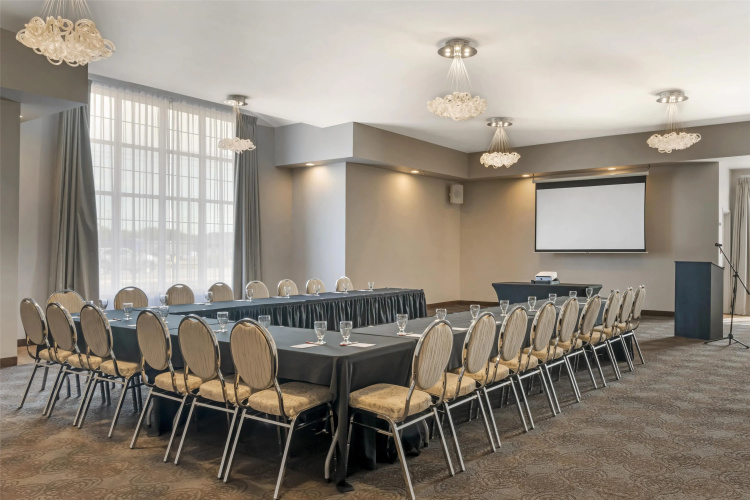 Best Western Plus Woodstock Hotel & Conference Centre photo 24