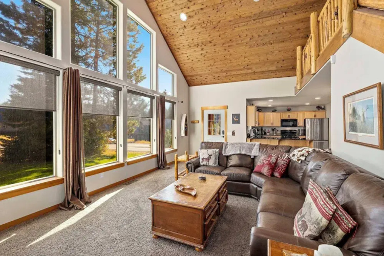 Dog-friendly Ronald Vacation Rental Cabin!