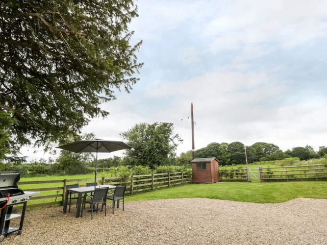 Woodside Barn