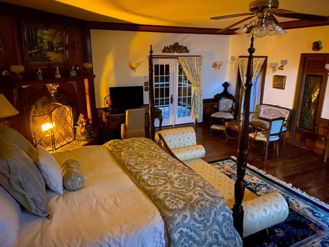 Hogan House at Rose Hill B&B