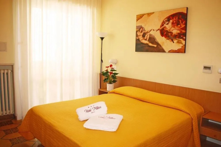 Hotel Milton