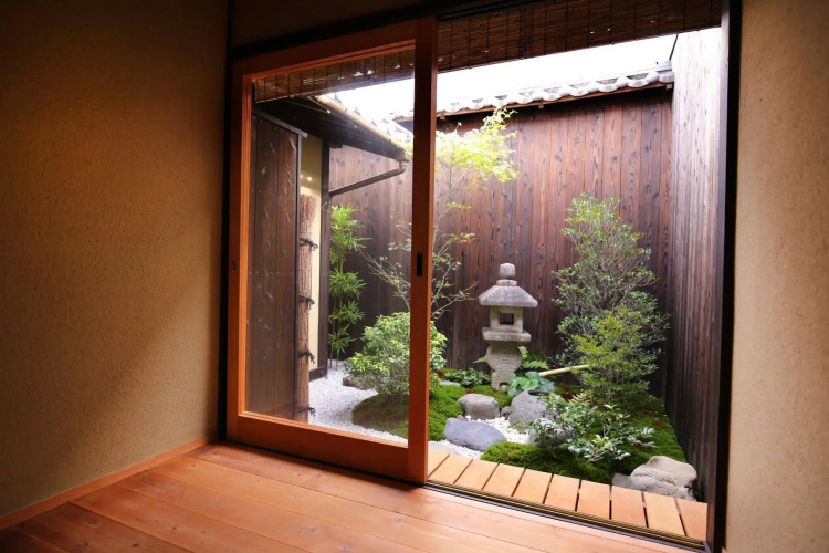 Machiya AND