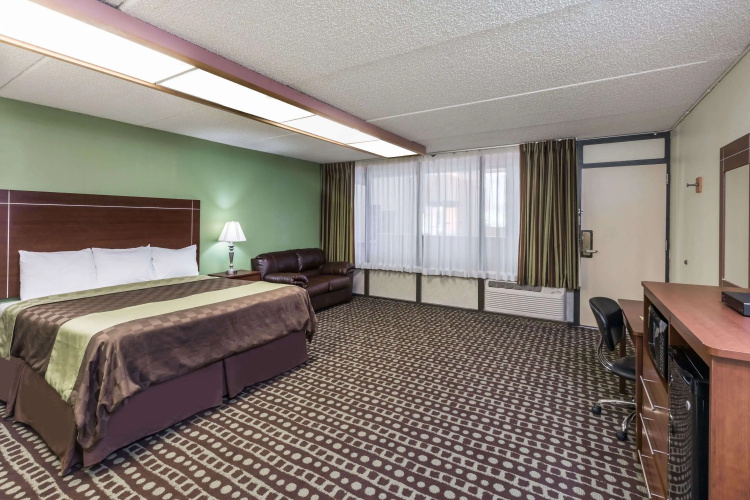 Days Inn by Wyndham Midland