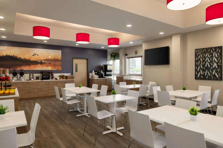 Microtel Inn & Suites By Wyndham Val-D'or photo 15