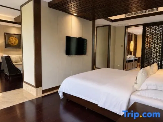 Premier Suite