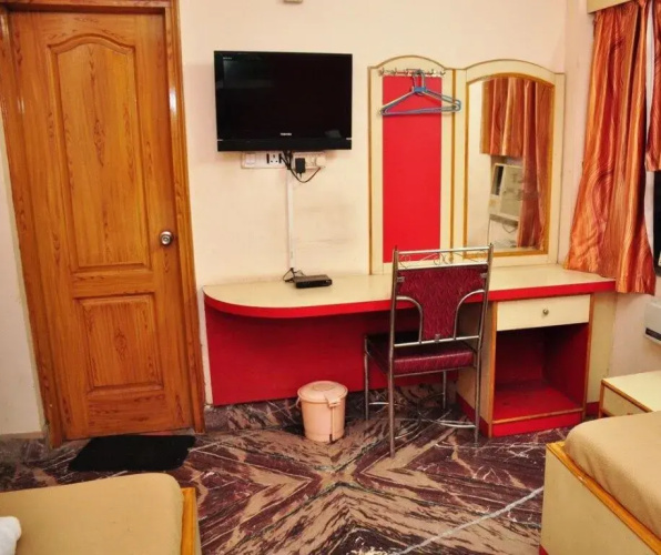 Hotel Aasthaa