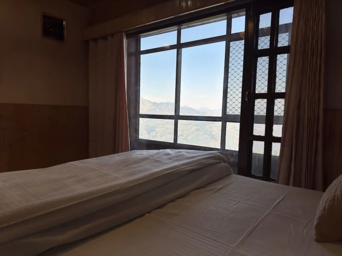 Luxury Double room with balcony and with mountain view