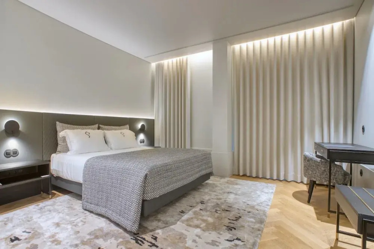 Palatial Suites