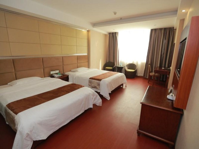 Standard Twin room with city view