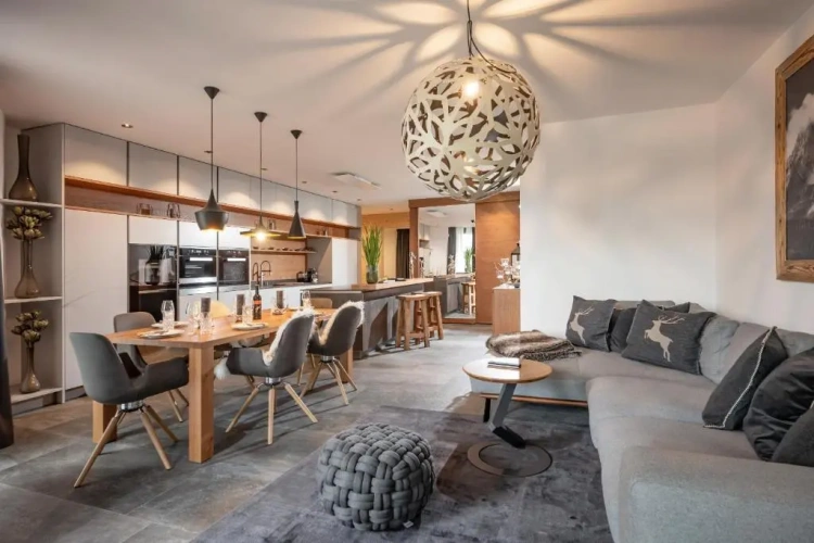 2 Bedrooms Apartment