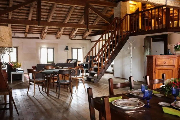 2 Bedrooms Double Apartment with garden view