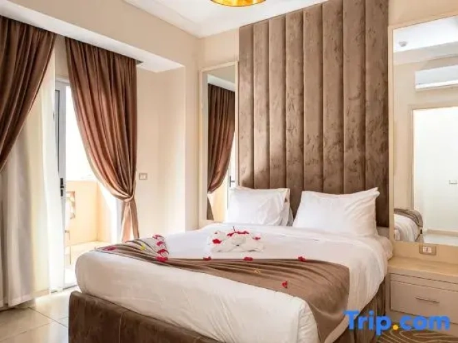 1 Bedroom Suite