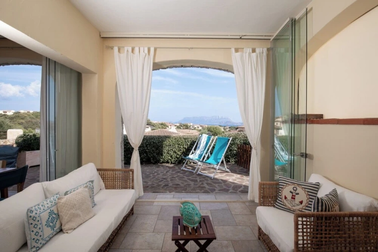 Apartment with sea view