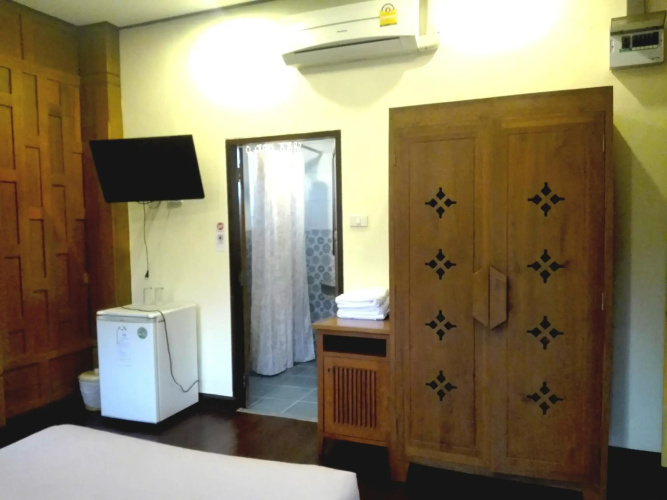 Luang Chumni Village