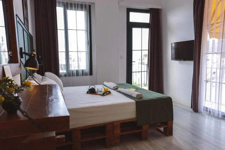 Limon Inn Hotel