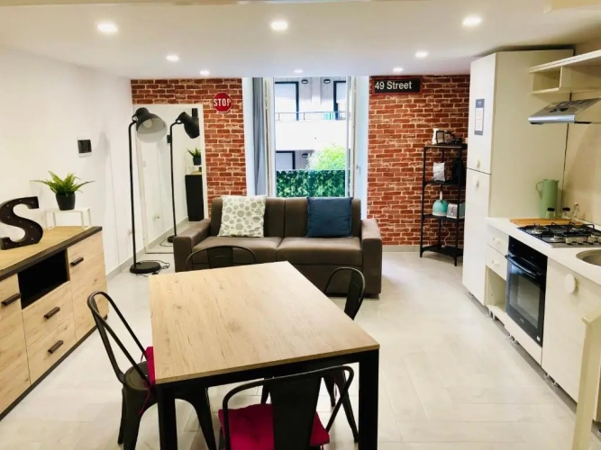 1 Bedroom Apartment