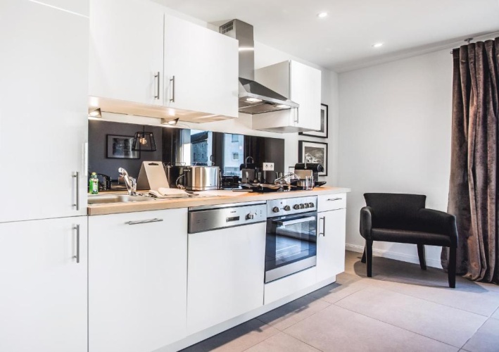 1 Bedroom Apartment