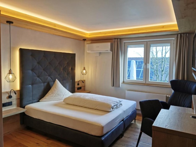 Deluxe Single room