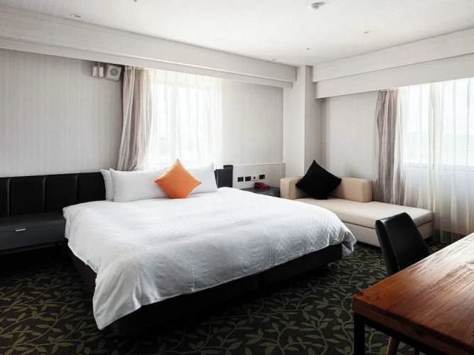 Executive Double Suite with city view