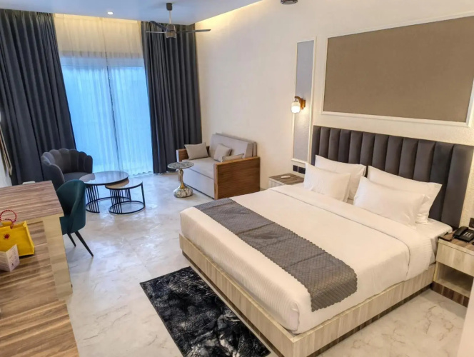 Amritara Chakra River Resort