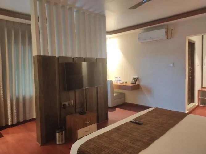 Hotel Obsidian Blue