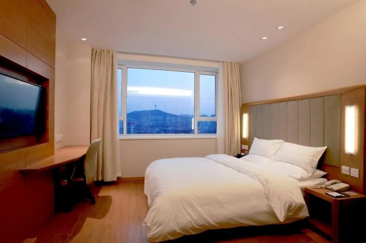 All Seasons Hotel