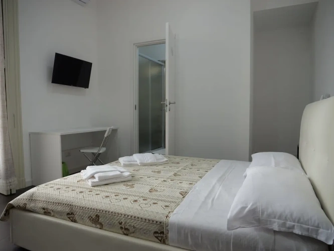 Economy Double room with city view