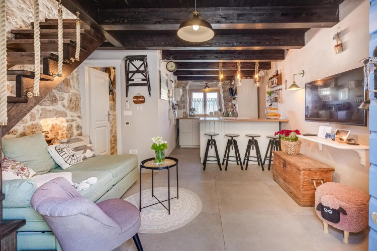 Luxury LeNi Guest House
