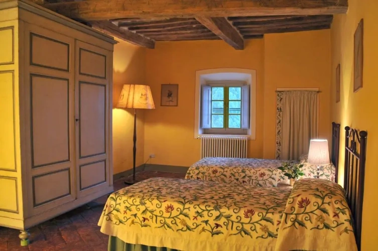 3 Bedrooms Apartment