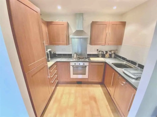 2 Bedrooms Apartment