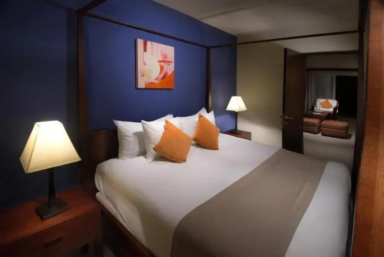 2 Bedrooms Apartment