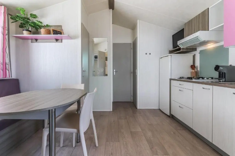 2 Bedrooms Cottage