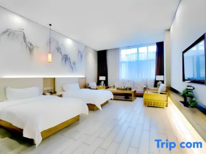 Deluxe Double Suite