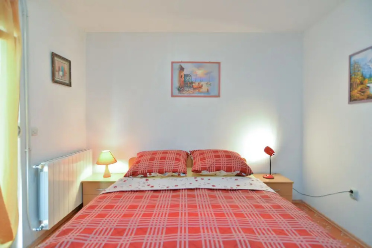 Apartment 436